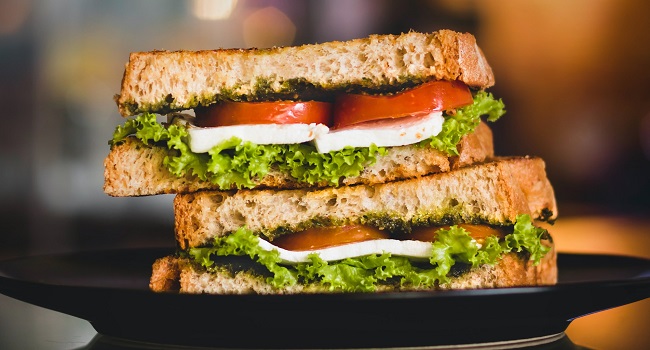 サンドイッチとは？サンドイッチの定義、歴史・起源などを解説。