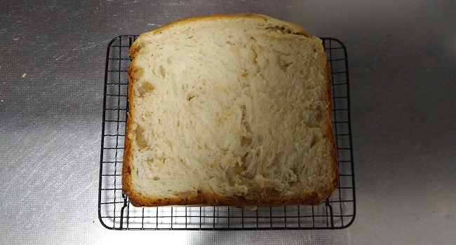 HBで作る、胡桃ゴロゴロ食パンのレシピ