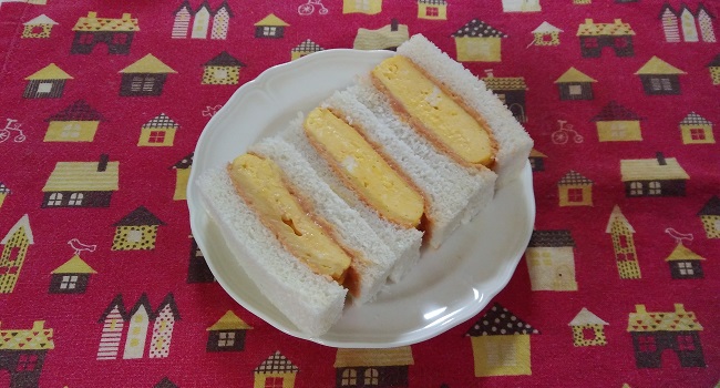 オーロラソースの厚焼き卵サンドイッチのレシピ