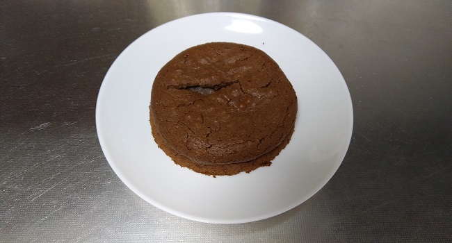 材料4つ！チョコレートケーキのレシピ。