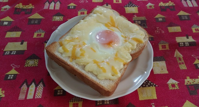 簡単、朝ごはん！チーズエッグトーストのレシピ